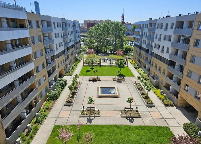Comfortable Apart, Old Town, Free Underground Parking, Hanging Bed, Wi-Fi, Lift, Self Check-In 24H, Stare Miasto, Winda, Nowy Budynek, Garaz 0 Zl, Klimatyzacja