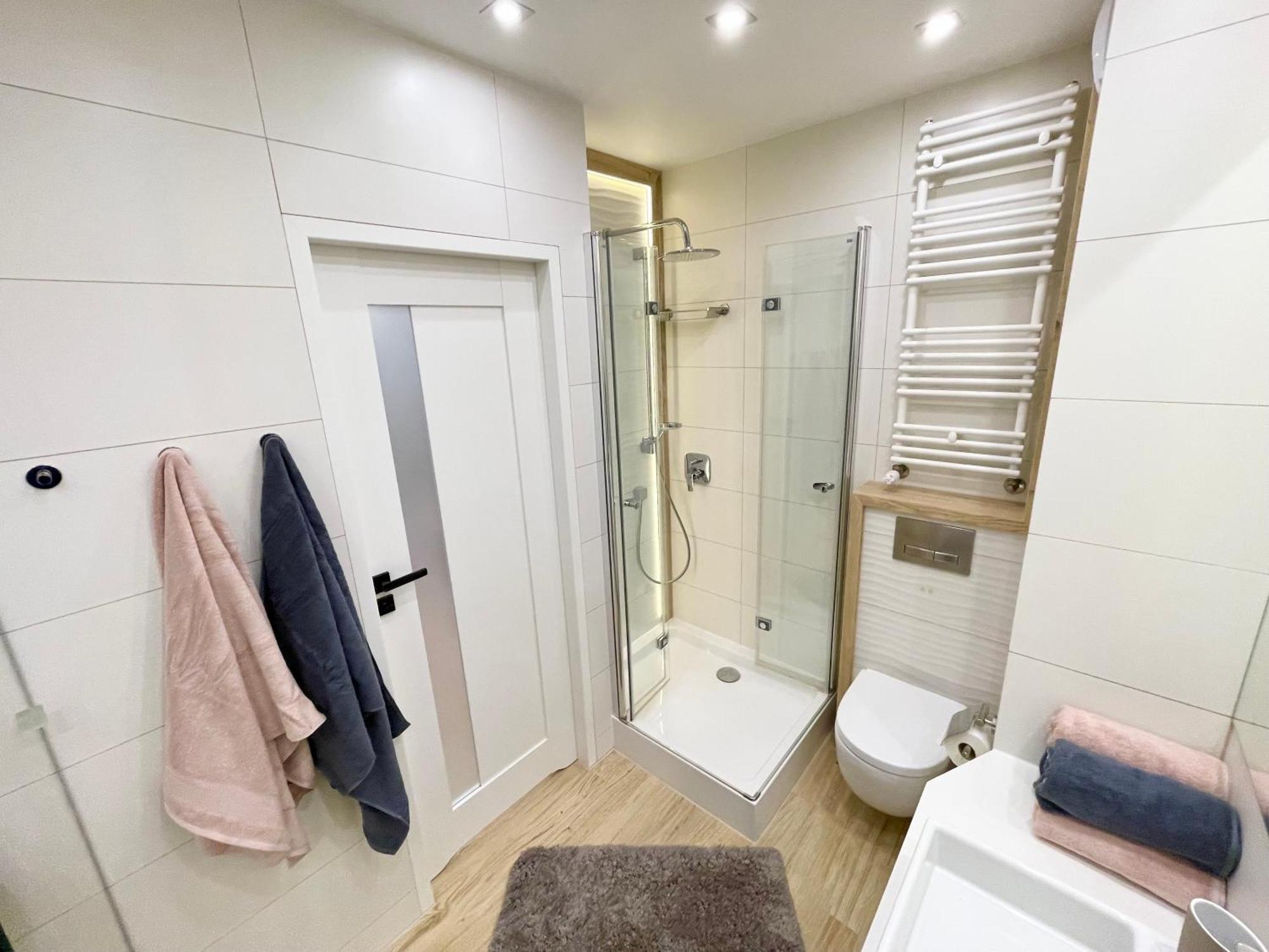 Comfortable Apart, Old Town, Free Underground Parking, Hanging Bed, Wi-fi, Lift, Self Check-in 24h, Stare Miasto, Winda, Nowy Budynek, Garaz 0 Zl * Breslau