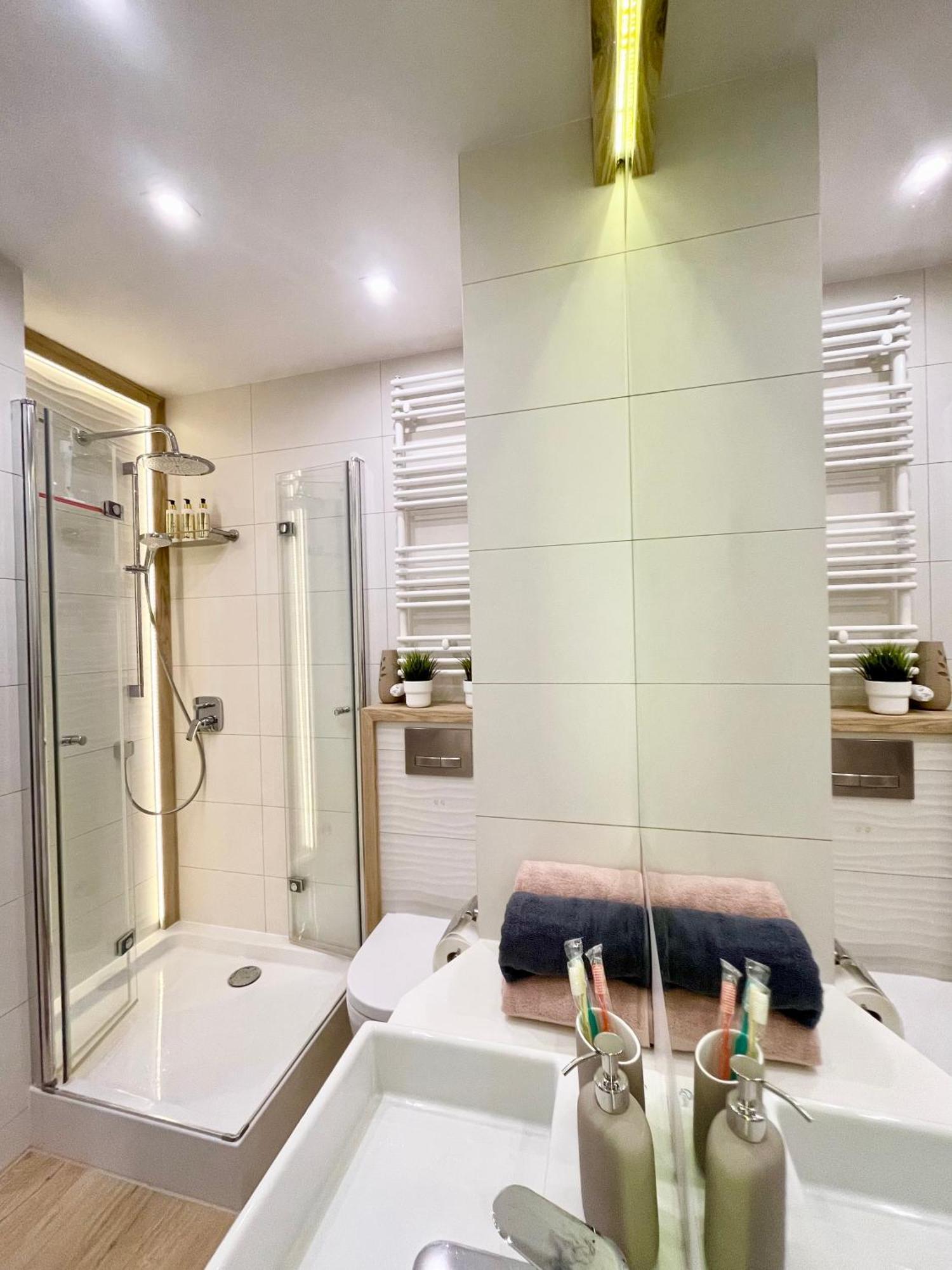 Comfortable Apart, Old Town, Free Underground Parking, Hanging Bed, Wi-fi, Lift, Self Check-in 24h, Stare Miasto, Winda, Nowy Budynek, Garaz 0 Zl Breslau