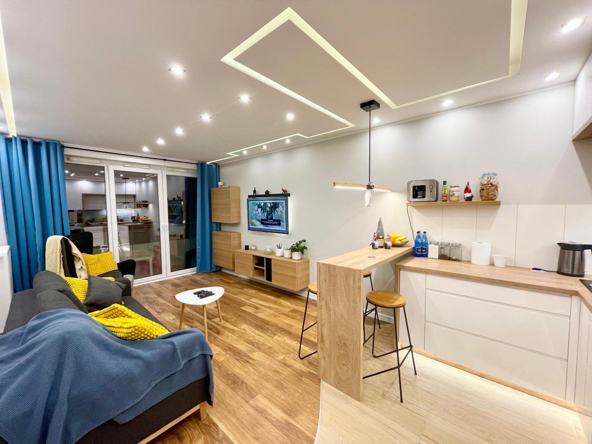 Comfortable Apart, Old Town, Free Underground Parking, Hanging Bed, Wi-fi, Lift, Self Check-in 24h, Stare Miasto, Winda, Nowy Budynek, Garaz 0 Zl